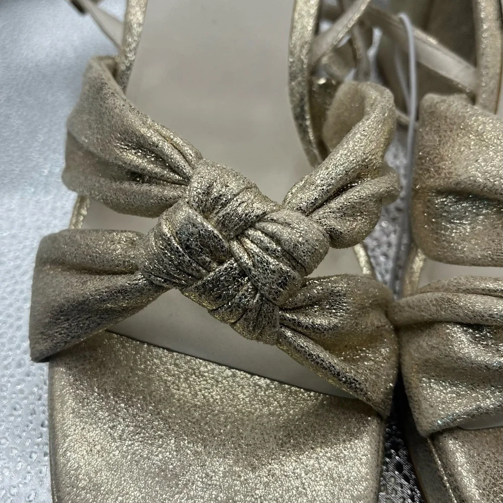 NWT Altar'd State Zoey Gold Strappy Chunky Block Heels Sz 10